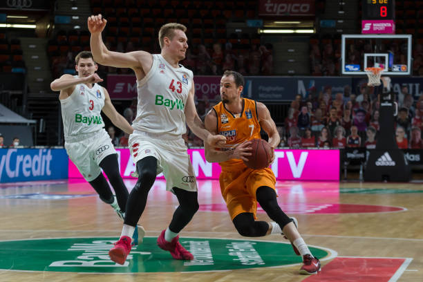 让多名主力 让多名主力